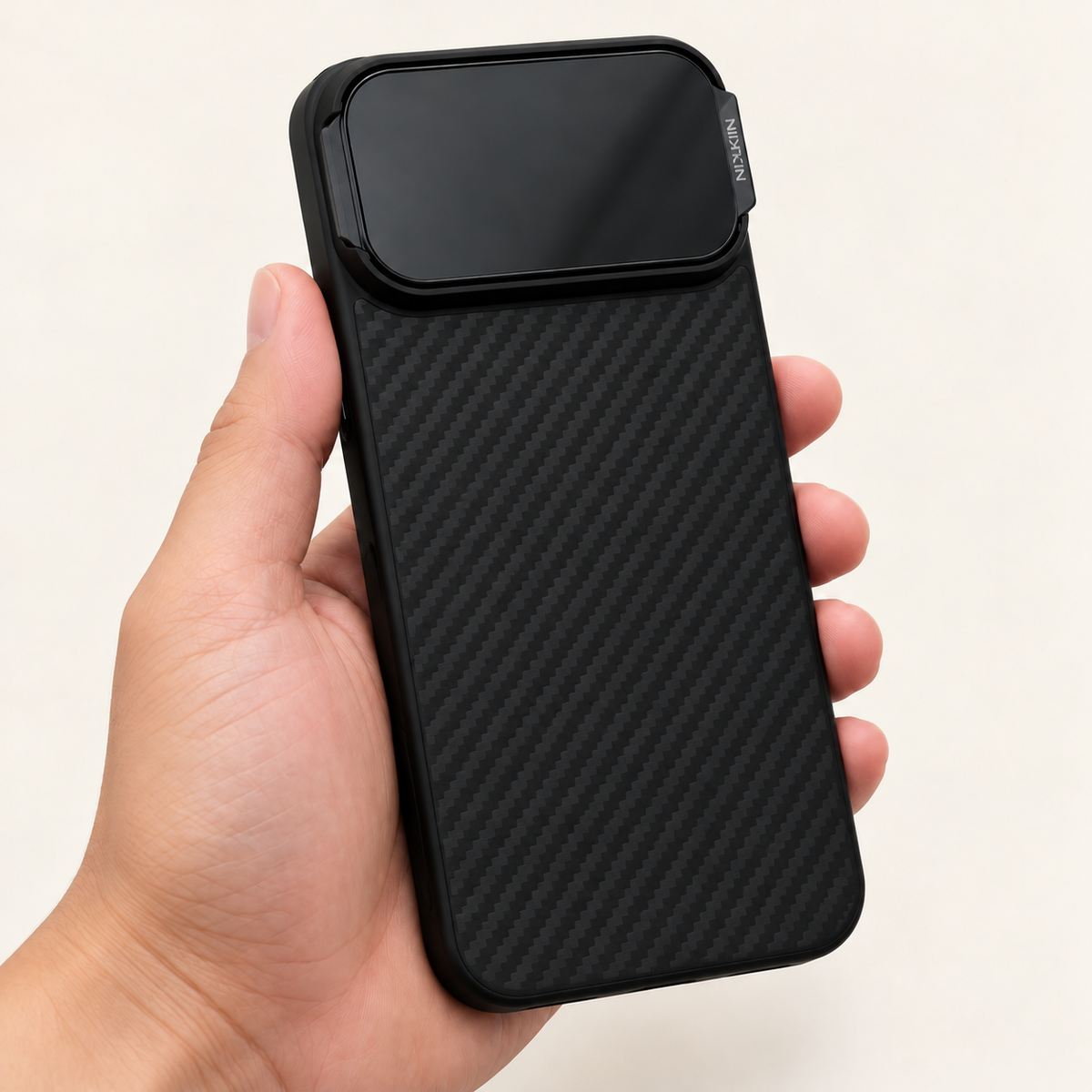 NILLKIN Lens Cover Stand Case — hand
